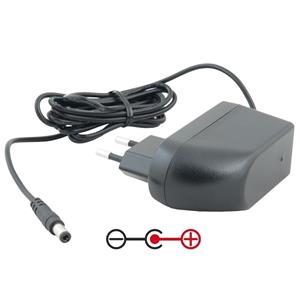 AVACOM Napájecí adaptér univerzální 5V 3A 15W konektor 5,5mm x 2,1mm plus pól uprostřed